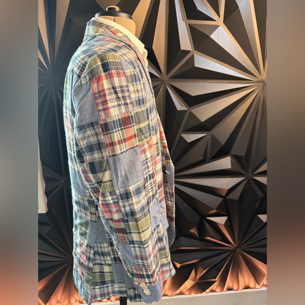 Classic Fit Chambray-Madras Patchwork Sport Coat in Cotton - Picture 2 of 5